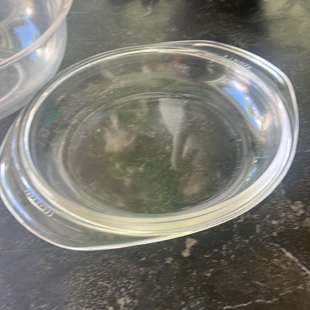 Vintage PYREX clear glass 2 qt bowl with matching lid 024 - Picture 4 of 6